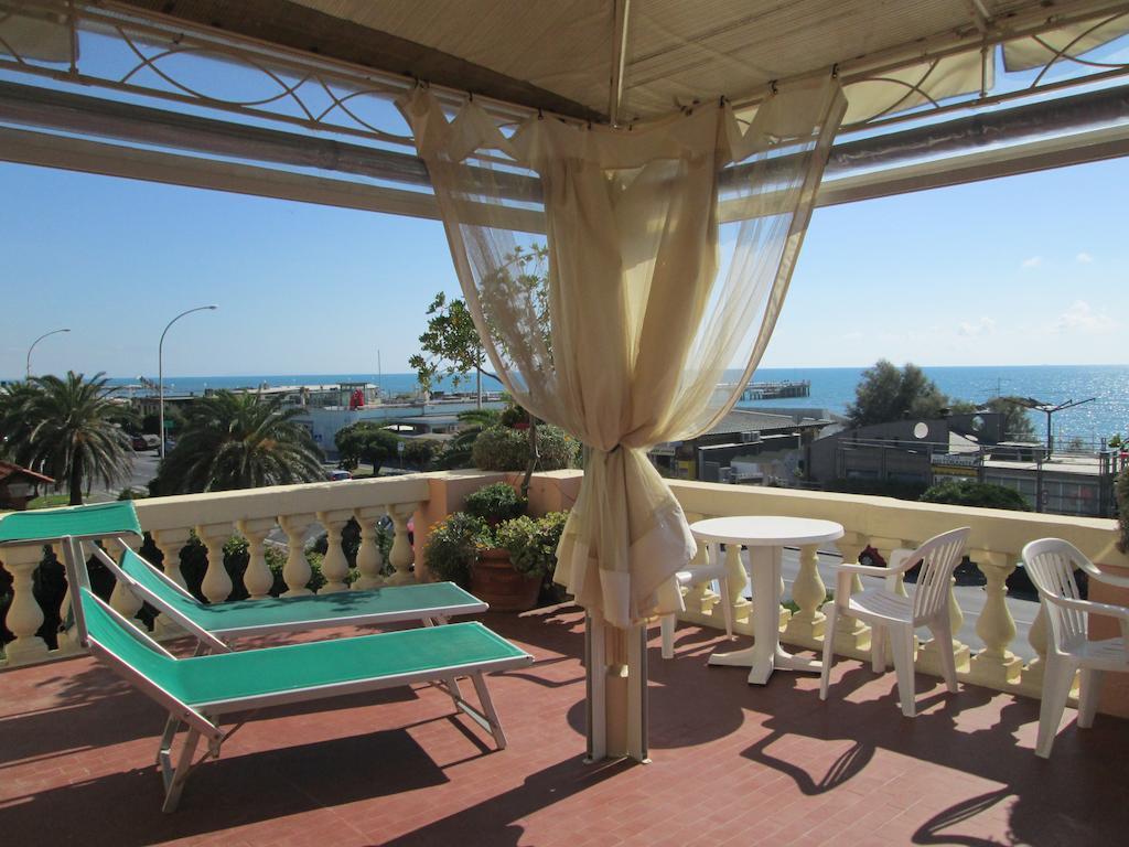 Hotel Italia Marina di Massa Exteriér fotografie