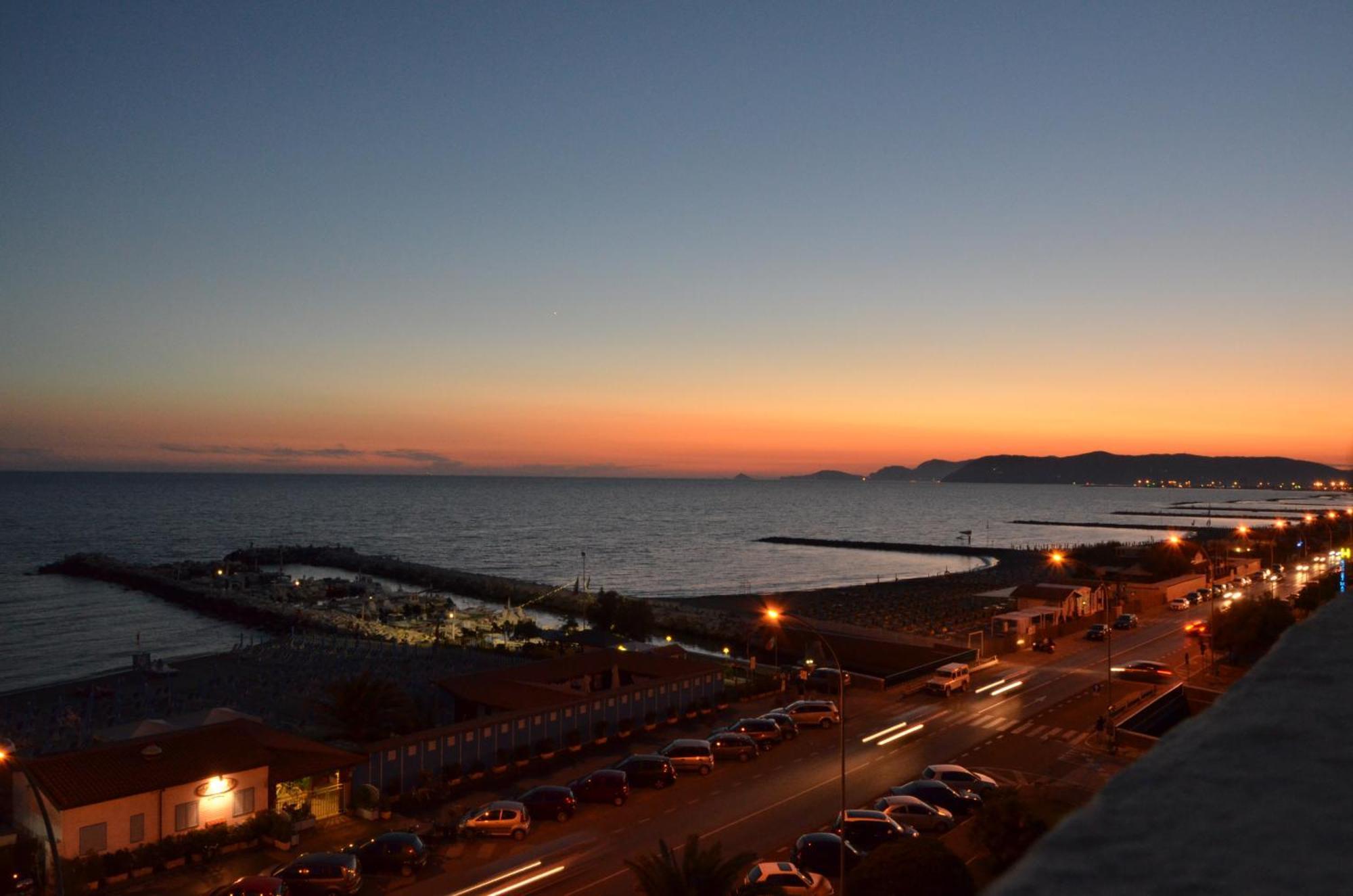 Hotel Italia Marina di Massa Exteriér fotografie