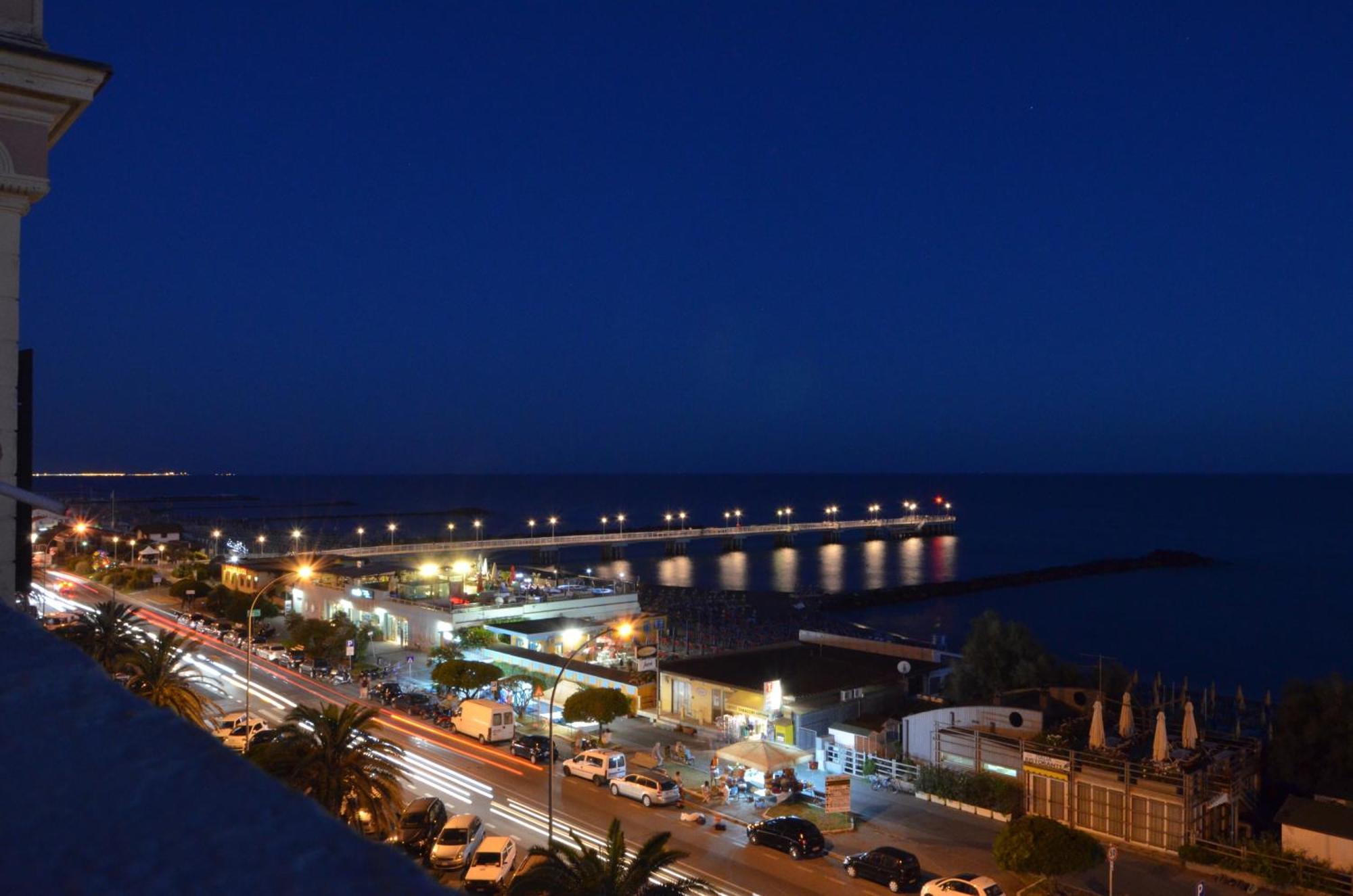Hotel Italia Marina di Massa Exteriér fotografie